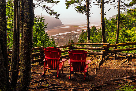 Scenic "Red Chair" View of Point Wolfe