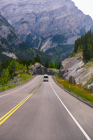 Road to Kananaskis